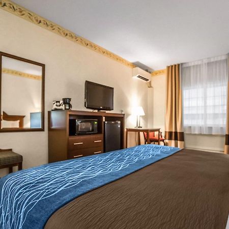 Quality Inn & Suites Dixon Near I-88 מראה חיצוני תמונה