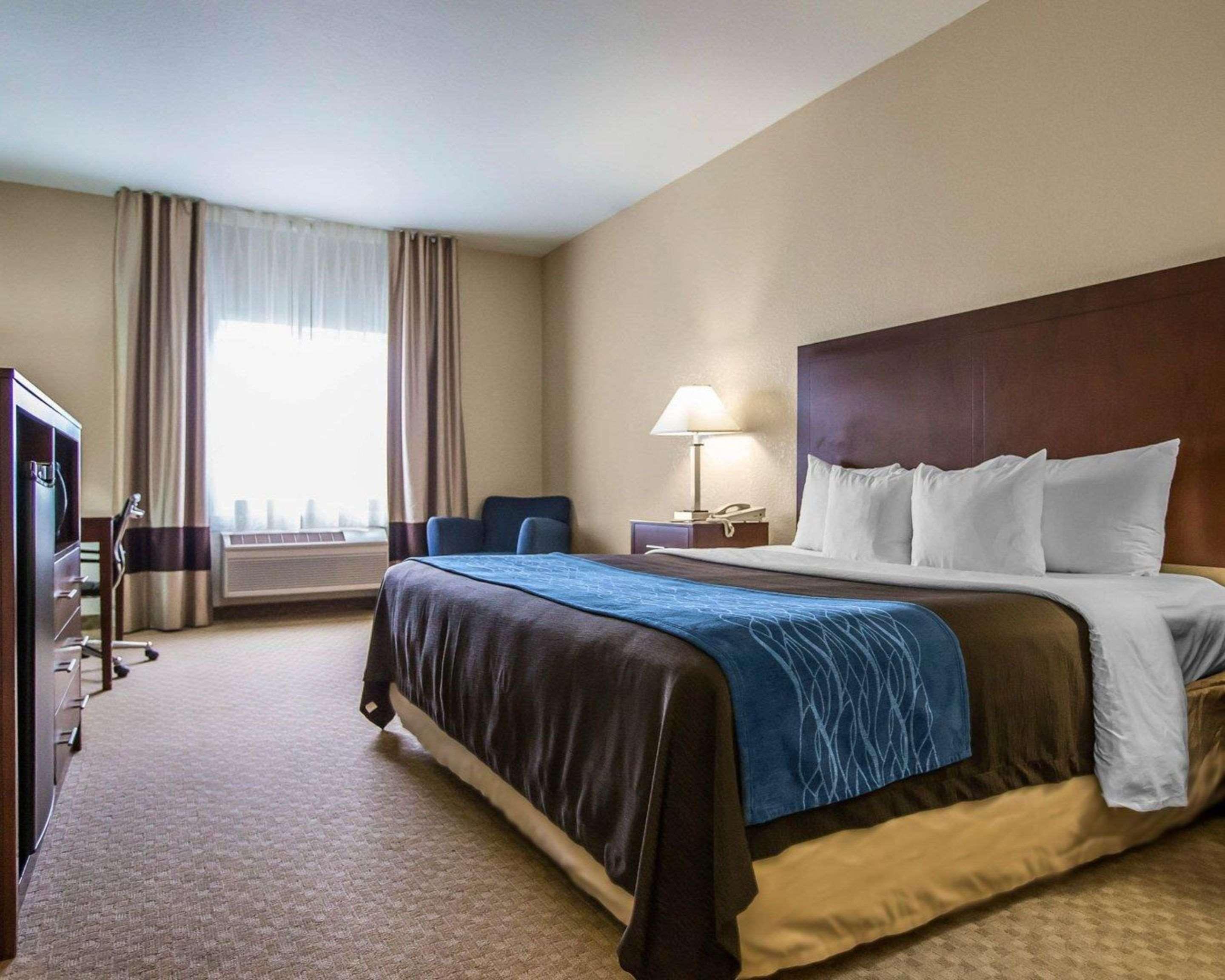Quality Inn & Suites Dixon Near I-88 מראה חיצוני תמונה