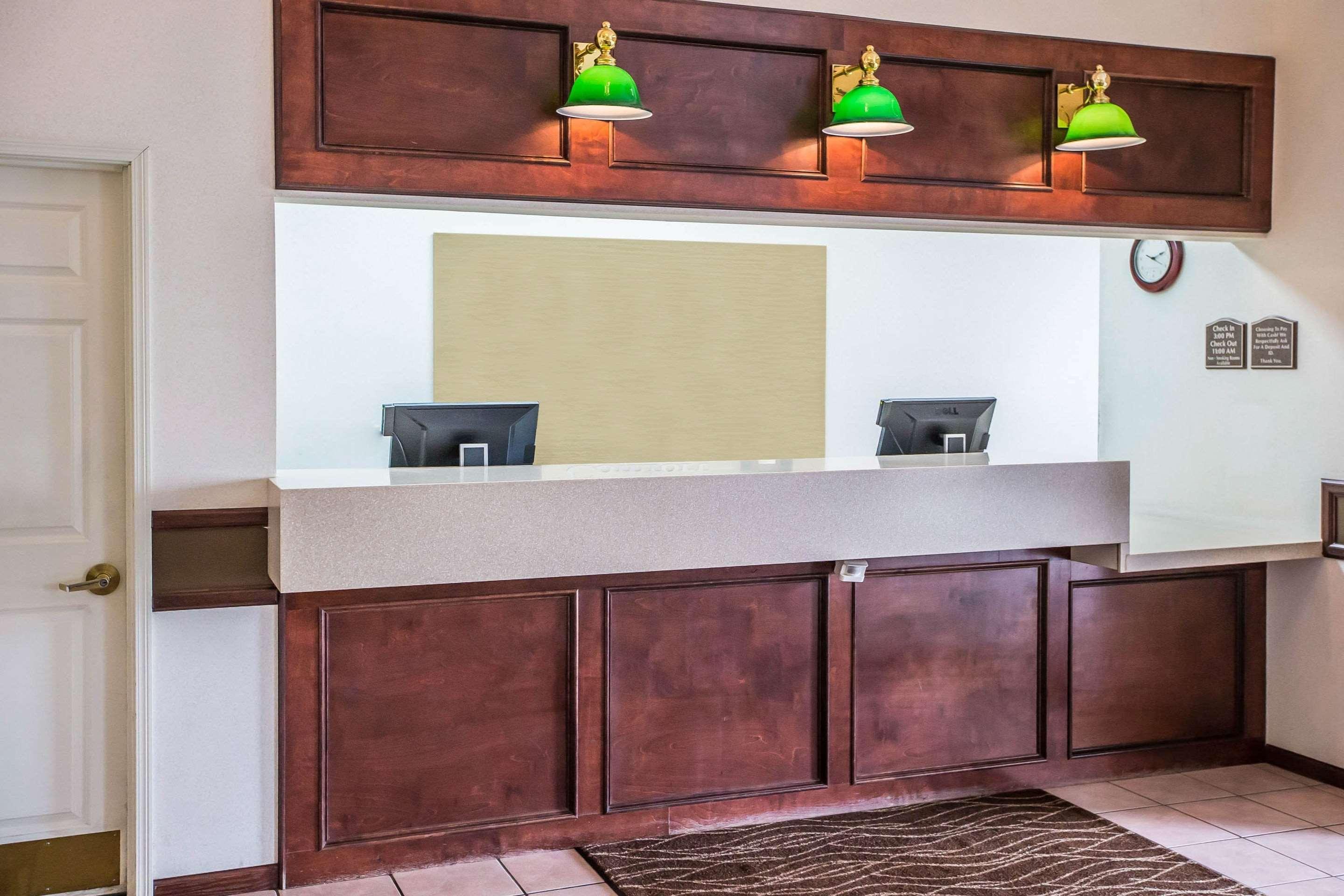 Quality Inn & Suites Dixon Near I-88 מראה חיצוני תמונה