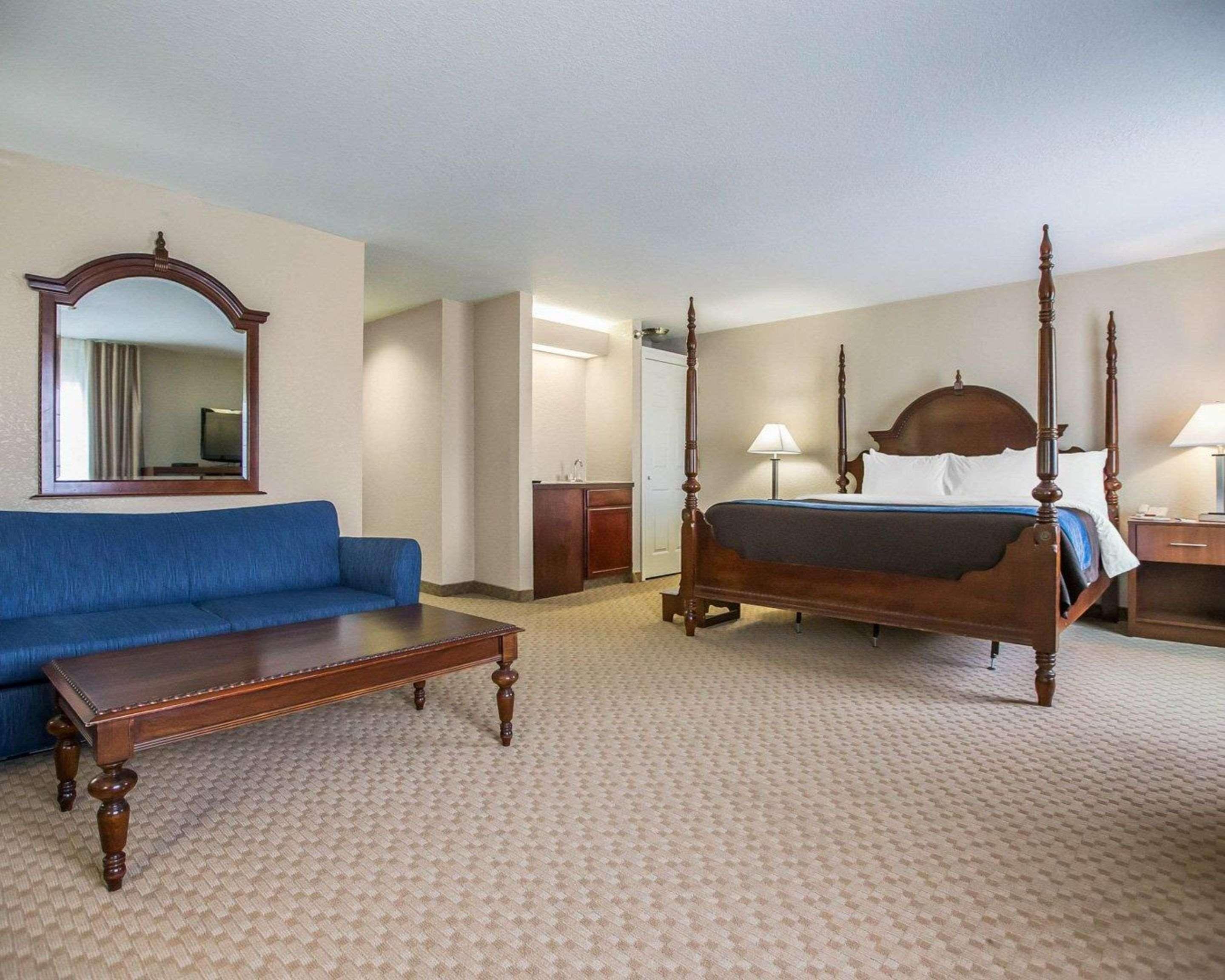 Quality Inn & Suites Dixon Near I-88 מראה חיצוני תמונה