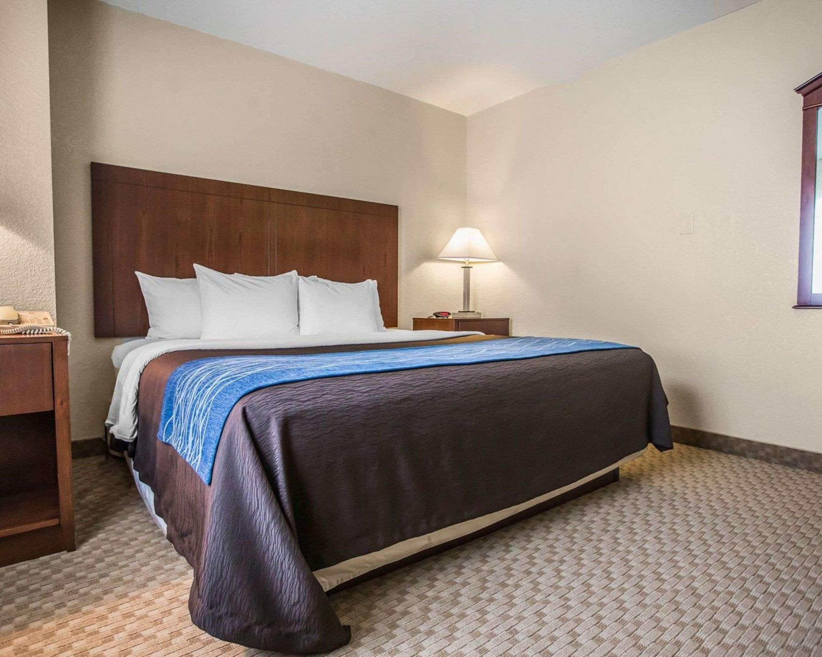 Quality Inn & Suites Dixon Near I-88 מראה חיצוני תמונה