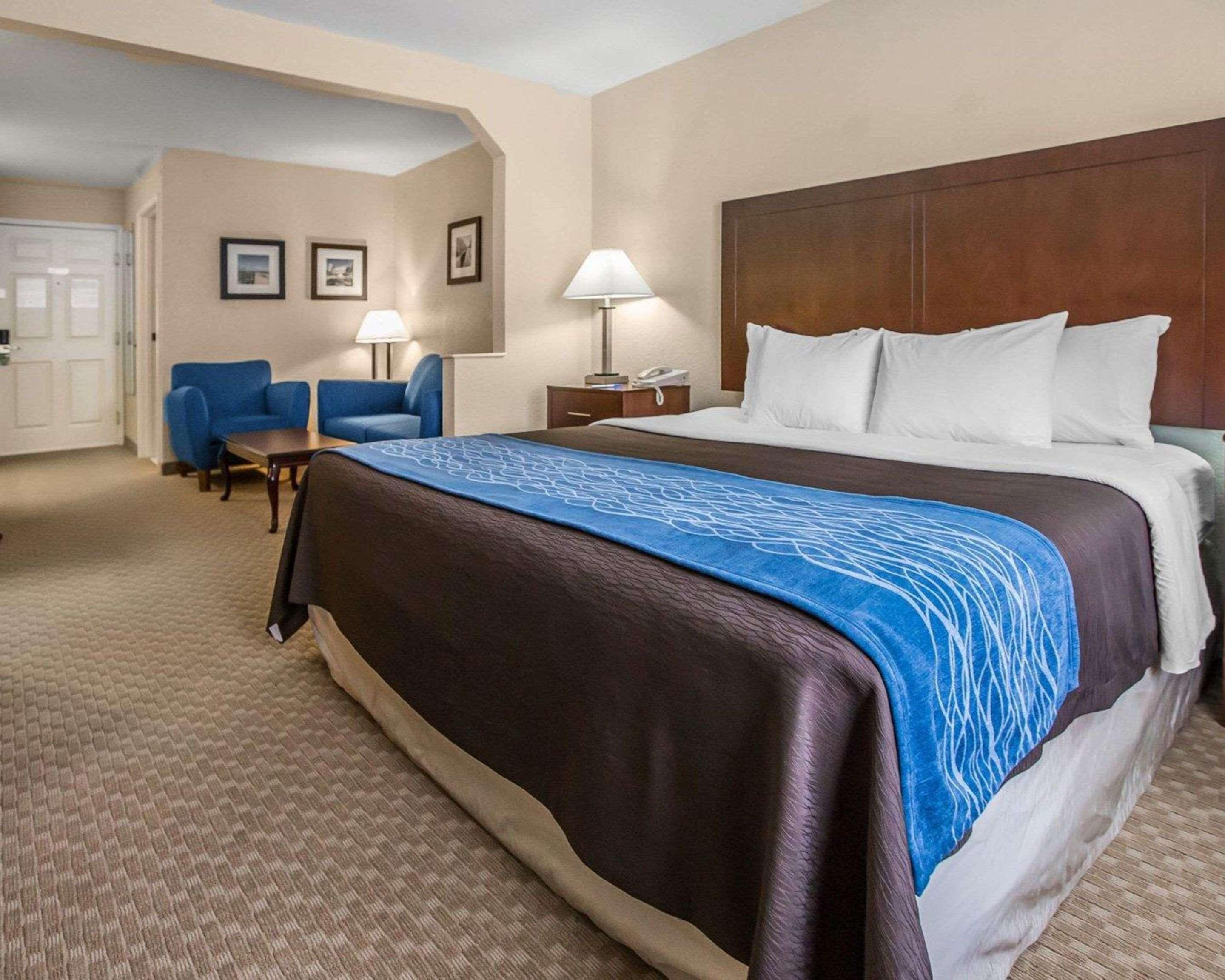 Quality Inn & Suites Dixon Near I-88 מראה חיצוני תמונה
