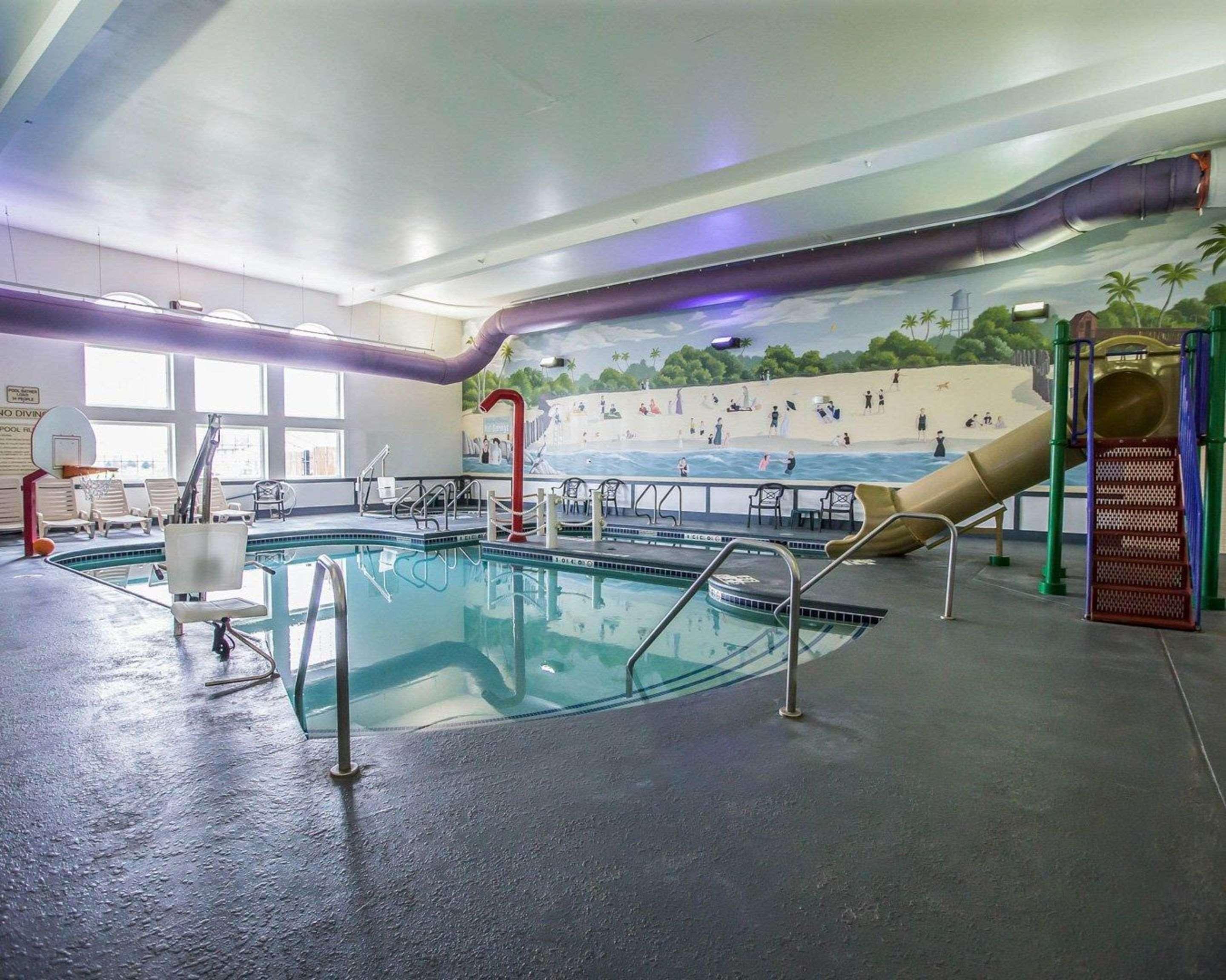 Quality Inn & Suites Dixon Near I-88 מראה חיצוני תמונה