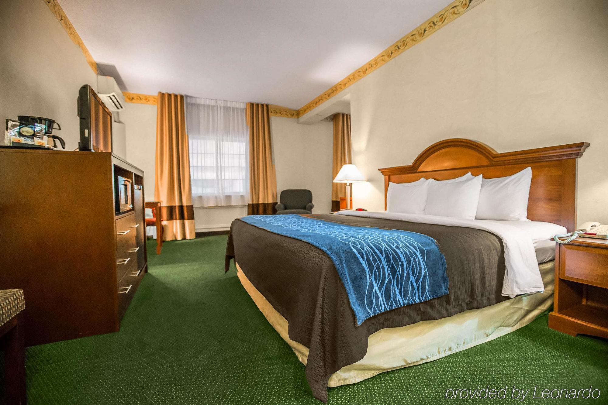 Quality Inn & Suites Dixon Near I-88 מראה חיצוני תמונה